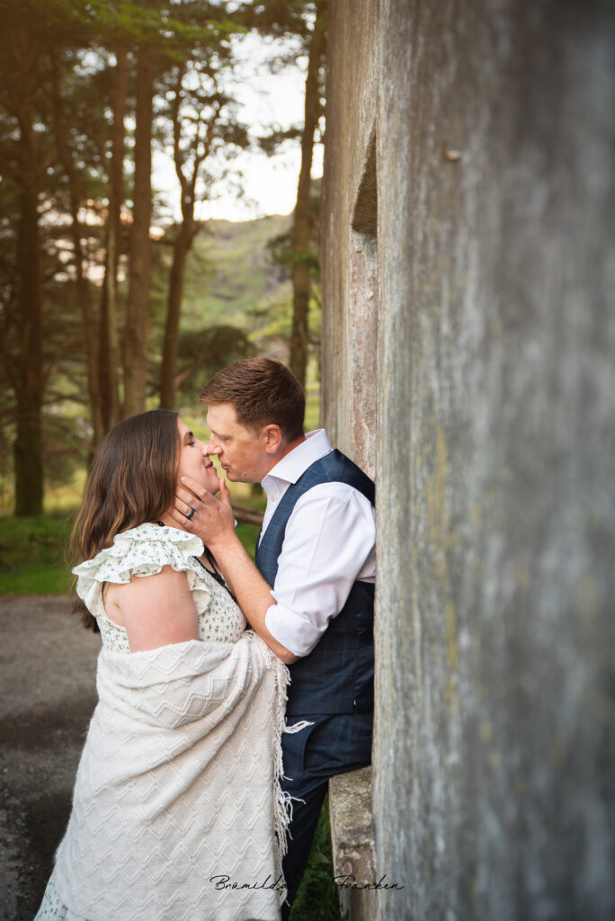 Couple celebrating their wedding anniversary during a photography session at the Gap of Dunloe in Killarney, Ireland